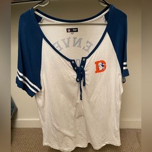 Broncos Nike XL tie/lace up top